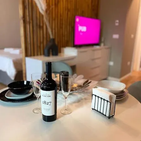 Apartament Tomis Center *